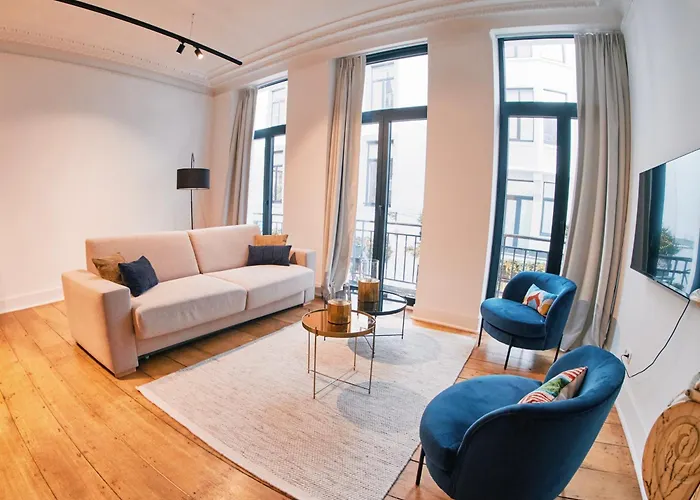 Urbanchic Elegance Hyper Centre Apartment Liege